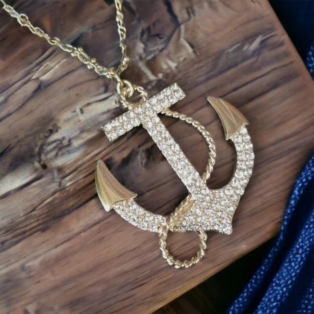 NWT Hand Crafted Rhinestone Anchor Pendant Goldtone Finish Necklace - Picture 10 of 12